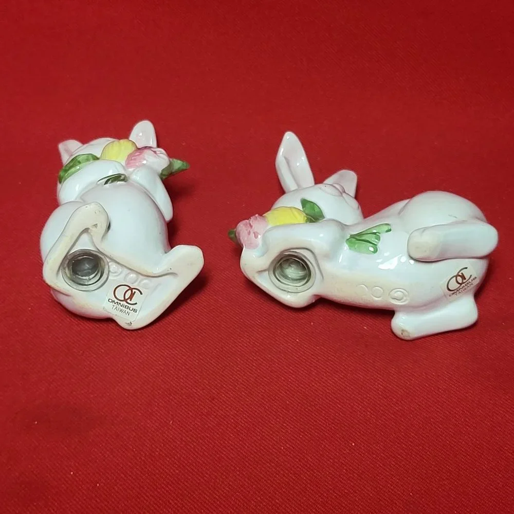 Omnibus Bunny Rabbit Salt & Pepper Shaker Set
